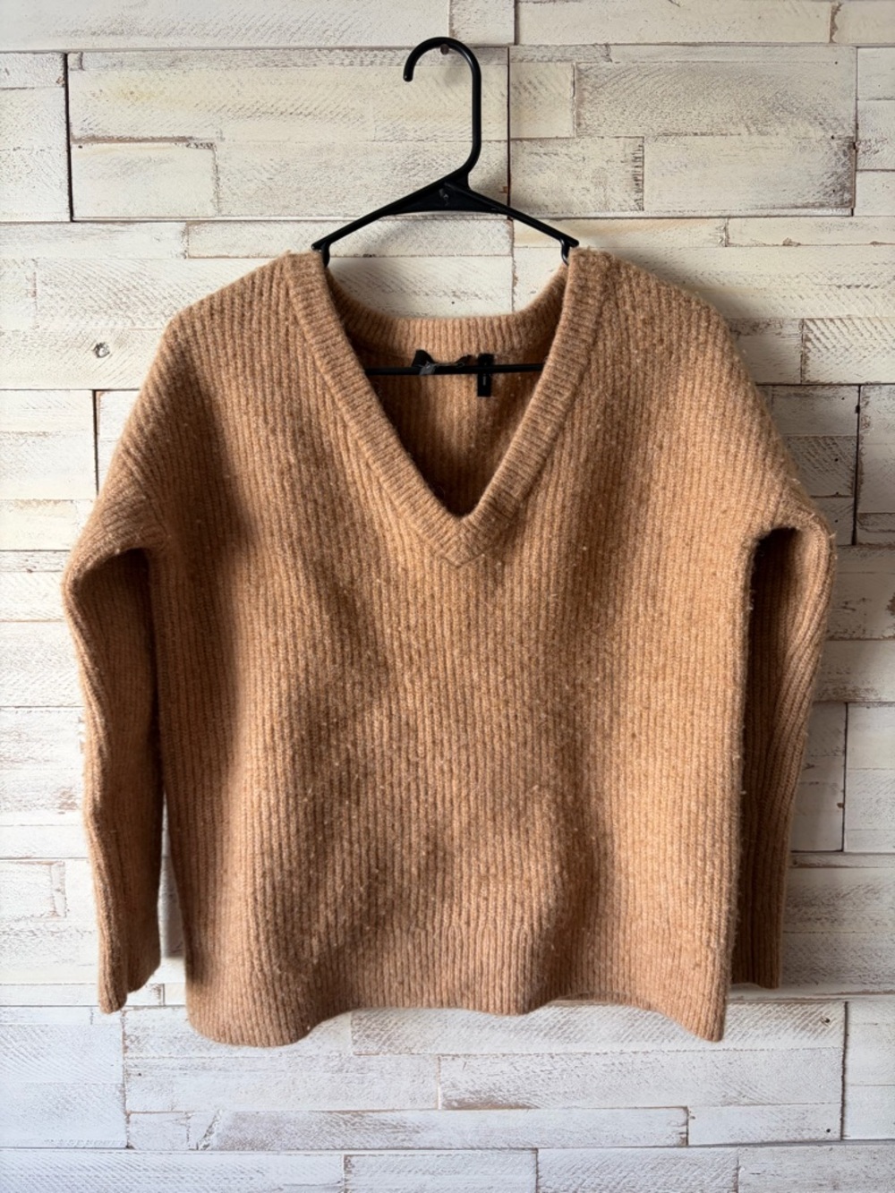Theory P sweater tan v neck womens